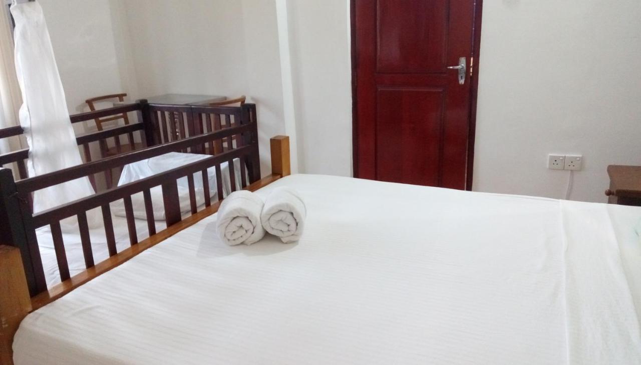 Cacao Hotel Katunayaka Екстериор снимка