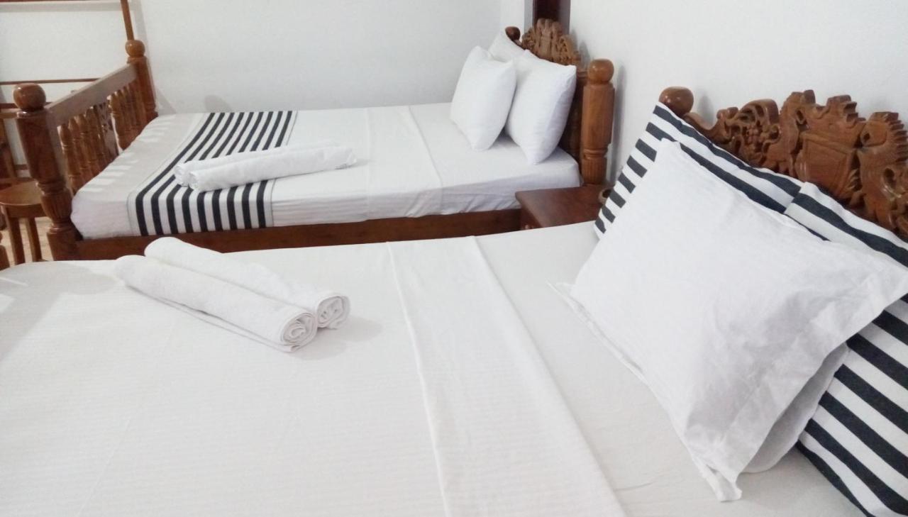 Cacao Hotel Katunayaka Екстериор снимка