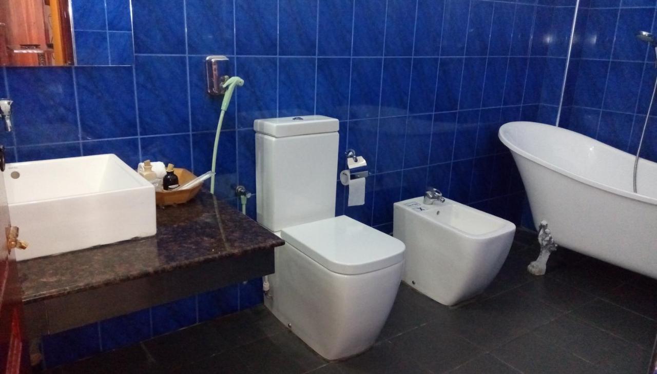 Cacao Hotel Katunayaka Екстериор снимка