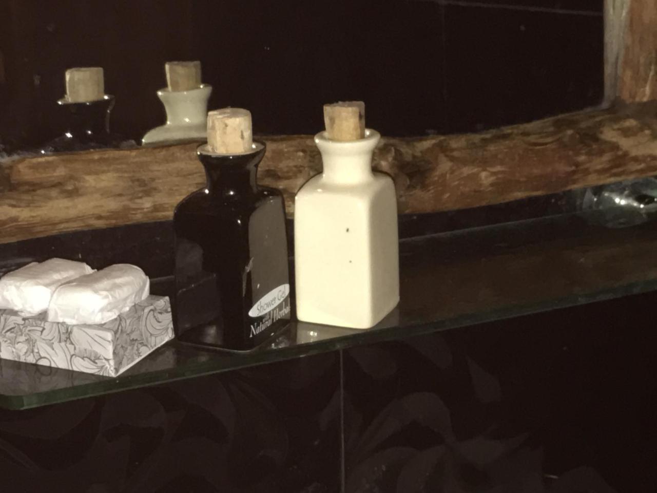 Cacao Hotel Katunayaka Екстериор снимка